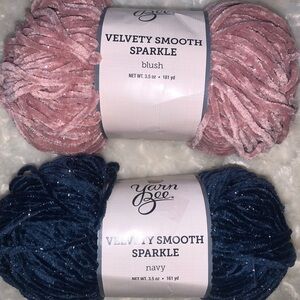 Hobby Lobby Yarn Bee Velvety Smooth Blush & Navy Yarn Lot Size 5 -161 Yds Ea